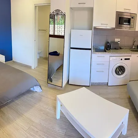 Con Cocina Americana En Elvira Appartement *