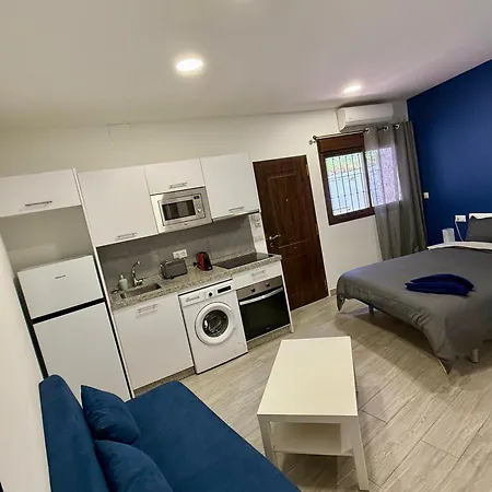 Con Cocina Americana En Elvira Appartement