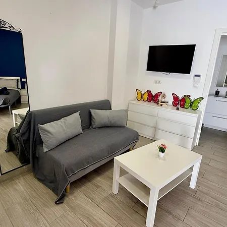 Con Cocina Americana En Elvira *