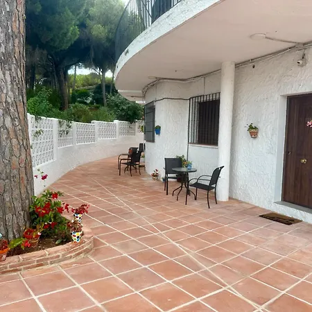 Con Cocina Americana En Elvira Appartamento Marbella